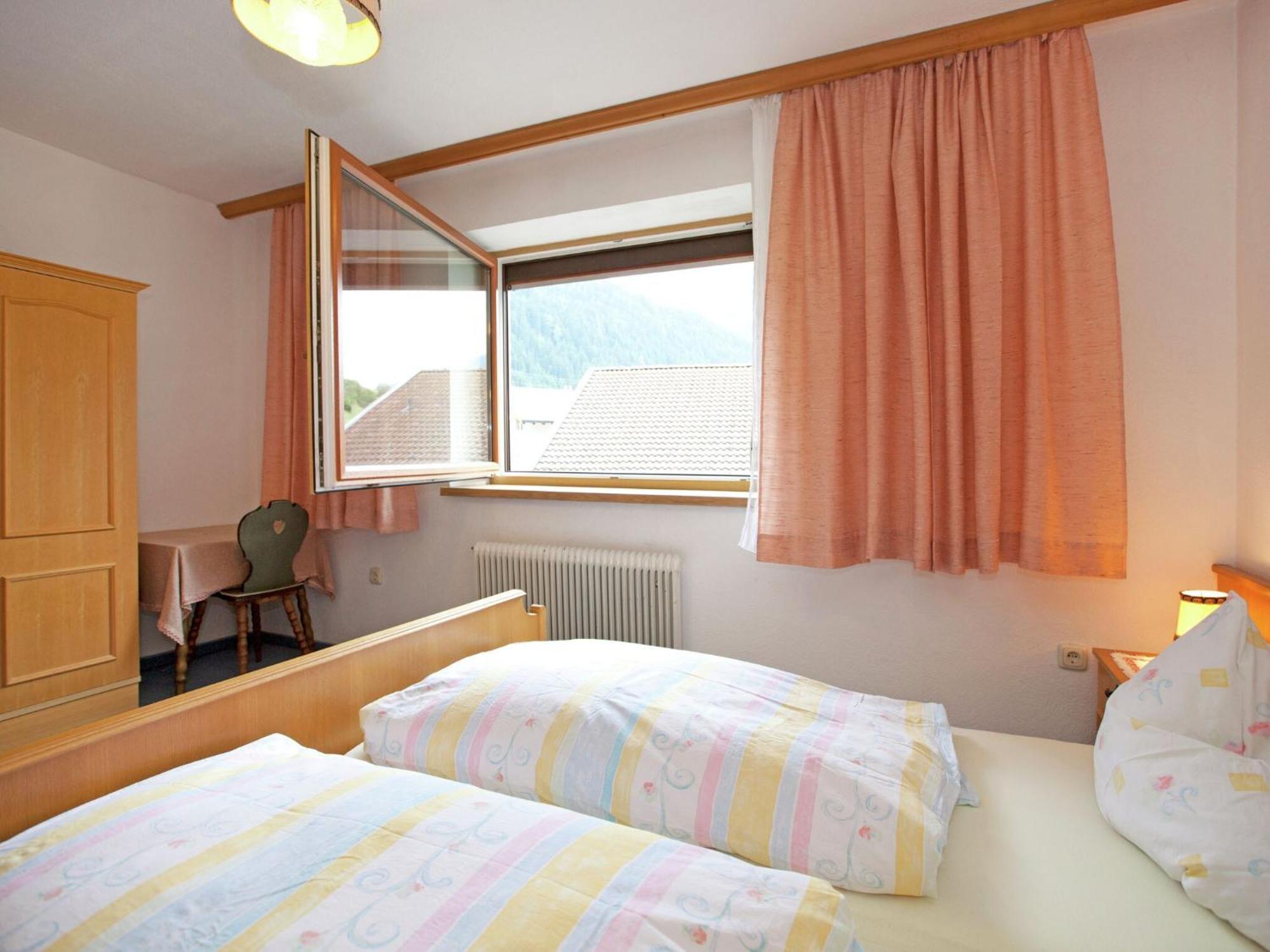 Apartment Near The Arlberg Ski Area Pettneu am Arlberg Esterno foto