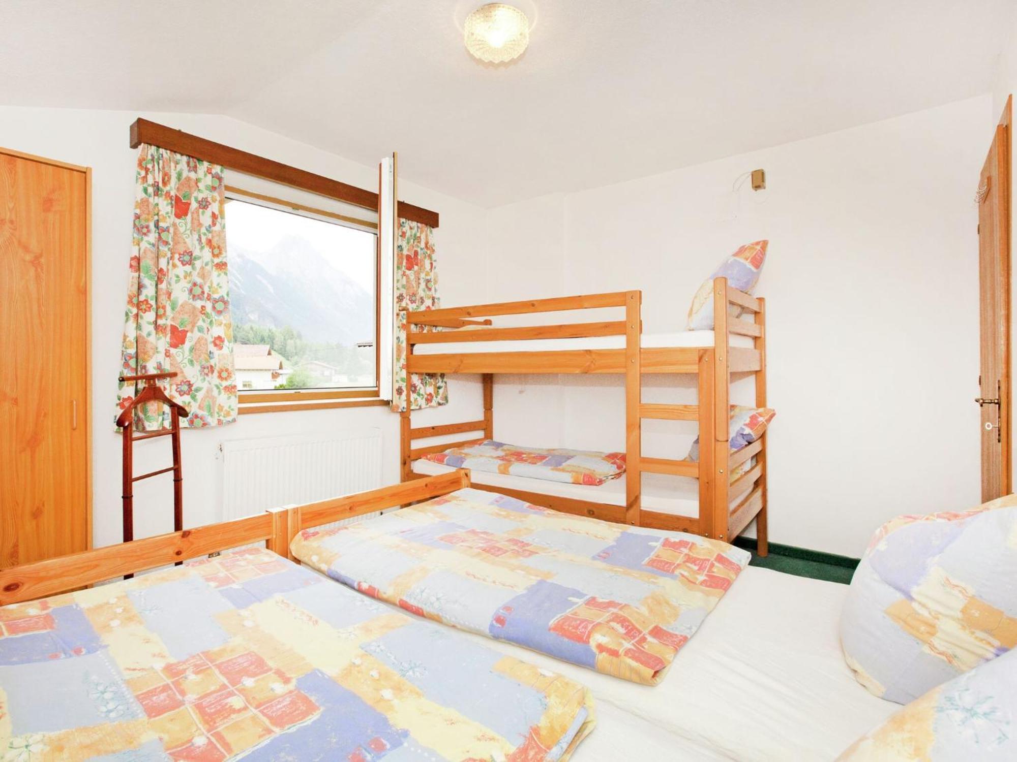 Apartment Near The Arlberg Ski Area Pettneu am Arlberg Esterno foto