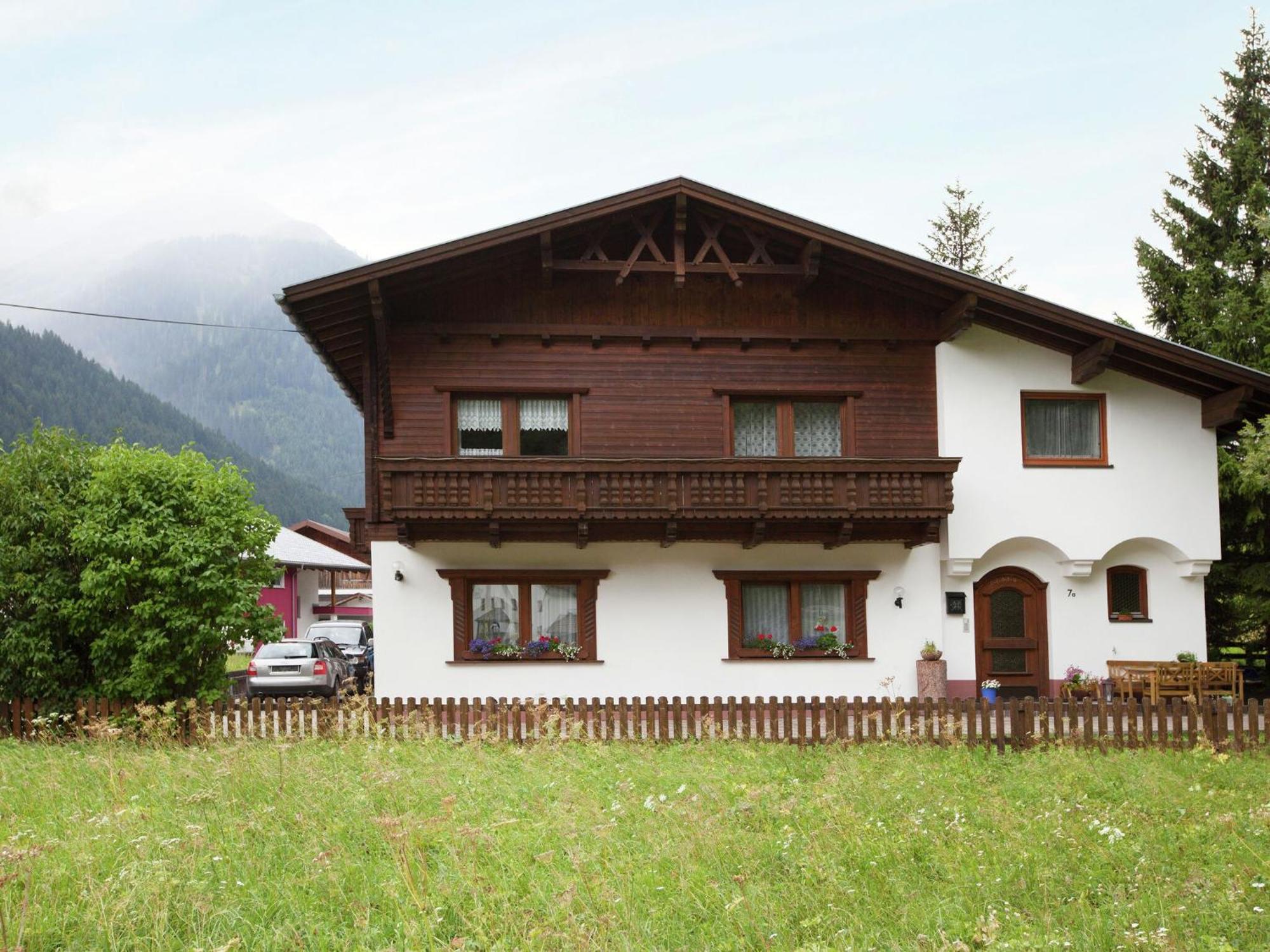 Apartment Near The Arlberg Ski Area Pettneu am Arlberg Esterno foto